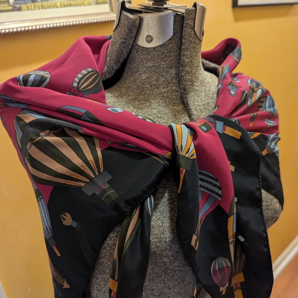 Hot Air Balloon Colorful 34 Inch Square Shawl Polyester Scarf Magenta And Black